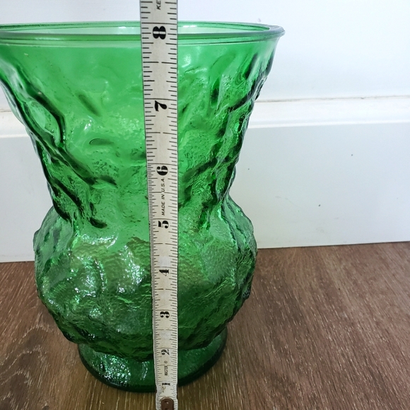 Vintage E O Brody Co Emerald Green Crinkle Glass Vase 8" Tall made in USA MCM - Picture 7 of 9